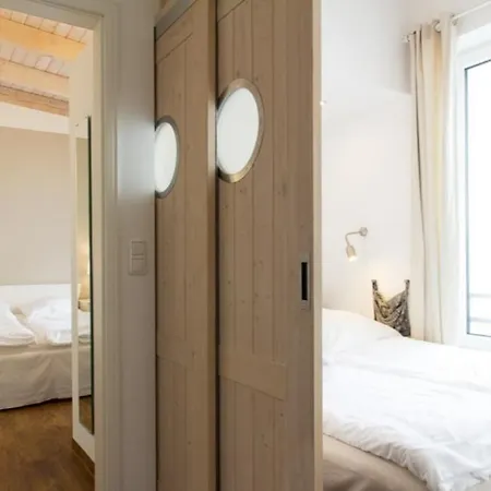 Sailorlodge - Versteck Am Strom * Rostock