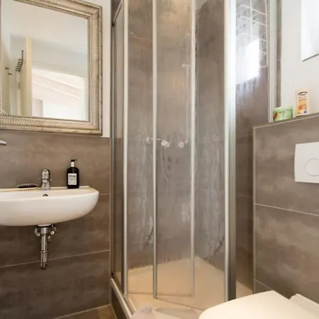 Sailorlodge - Versteck Am Strom Lägenhet