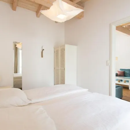 Sailorlodge - Versteck Am Strom