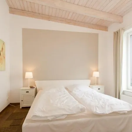 Sailorlodge - Versteck Am Strom Rostock