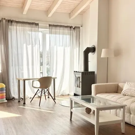 Sailorlodge - Versteck Am Strom Lägenhet Rostock